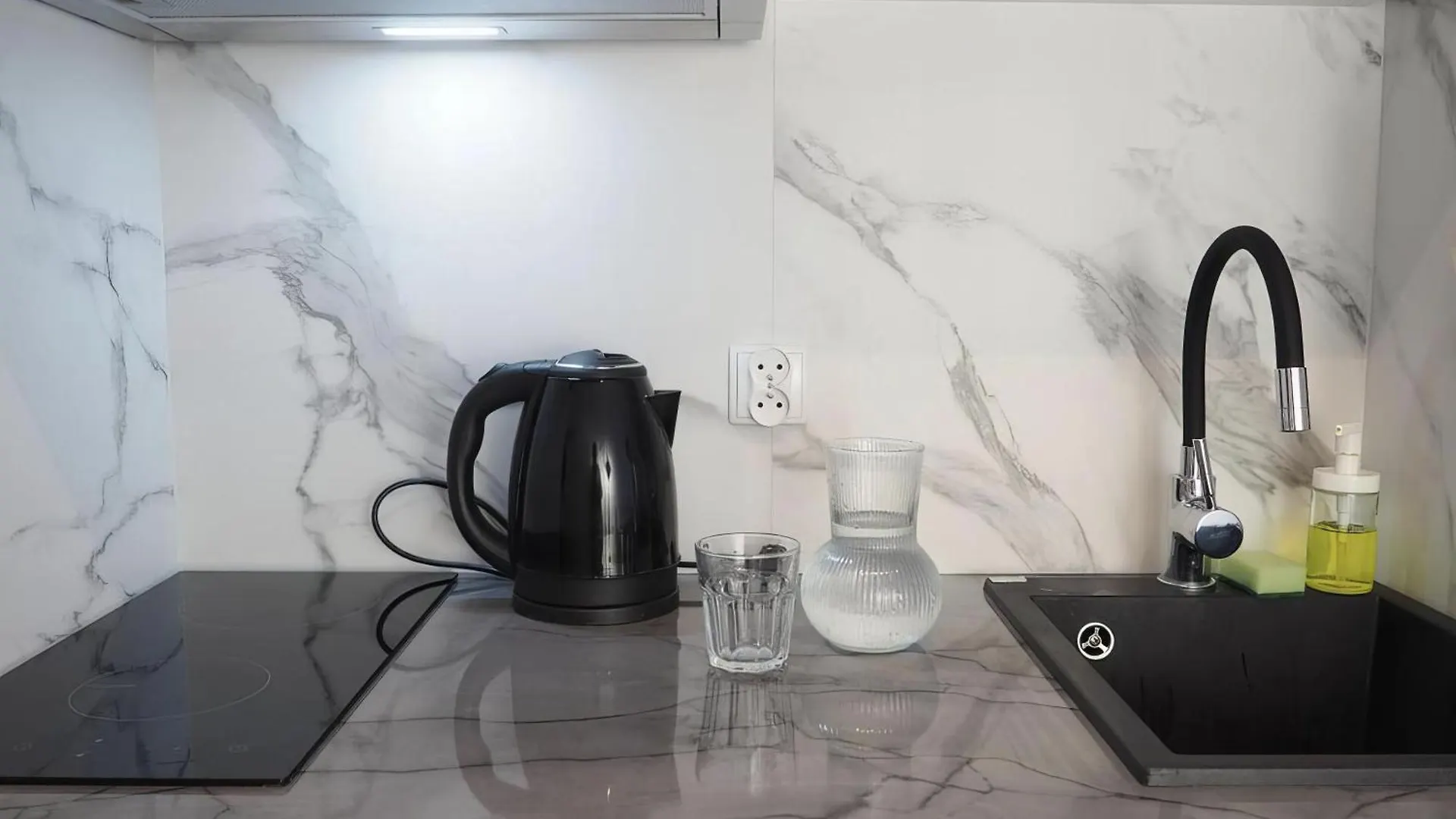 77 Wiktoryn Studio Apartment Warsaw