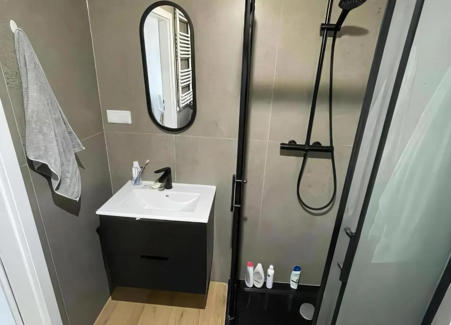 77 Wiktoryn Studio Apartment Warsaw